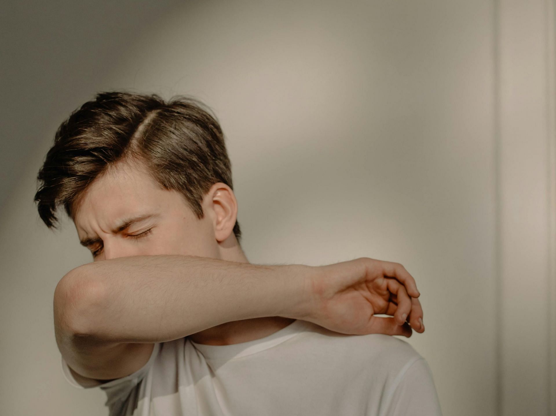 How to get rid of mucus in lungs naturally (image sourced via Pexels / Photo by cottonbro)